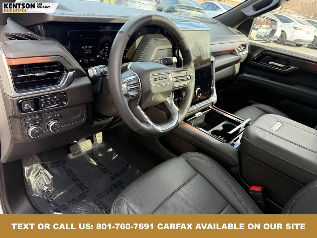 Used 2025 GMC Yukon Denali w/ Sun & Power Step Package image 35