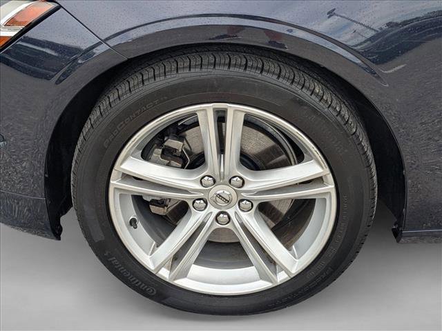Used 2017 Volvo S90 T5 Momentum w/ Convenience Package FWD image 22
