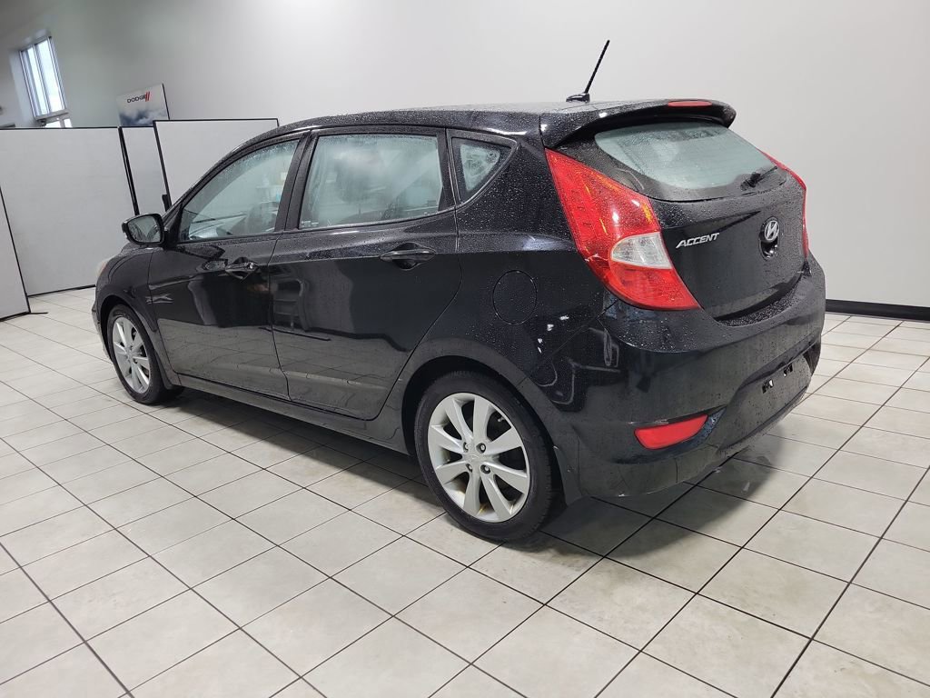 Used 2013 Hyundai Accent SE image 13