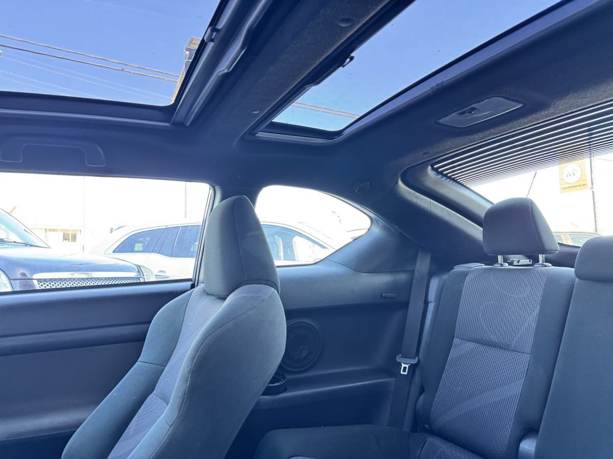 Used 2012 Scion tC FWD image 27