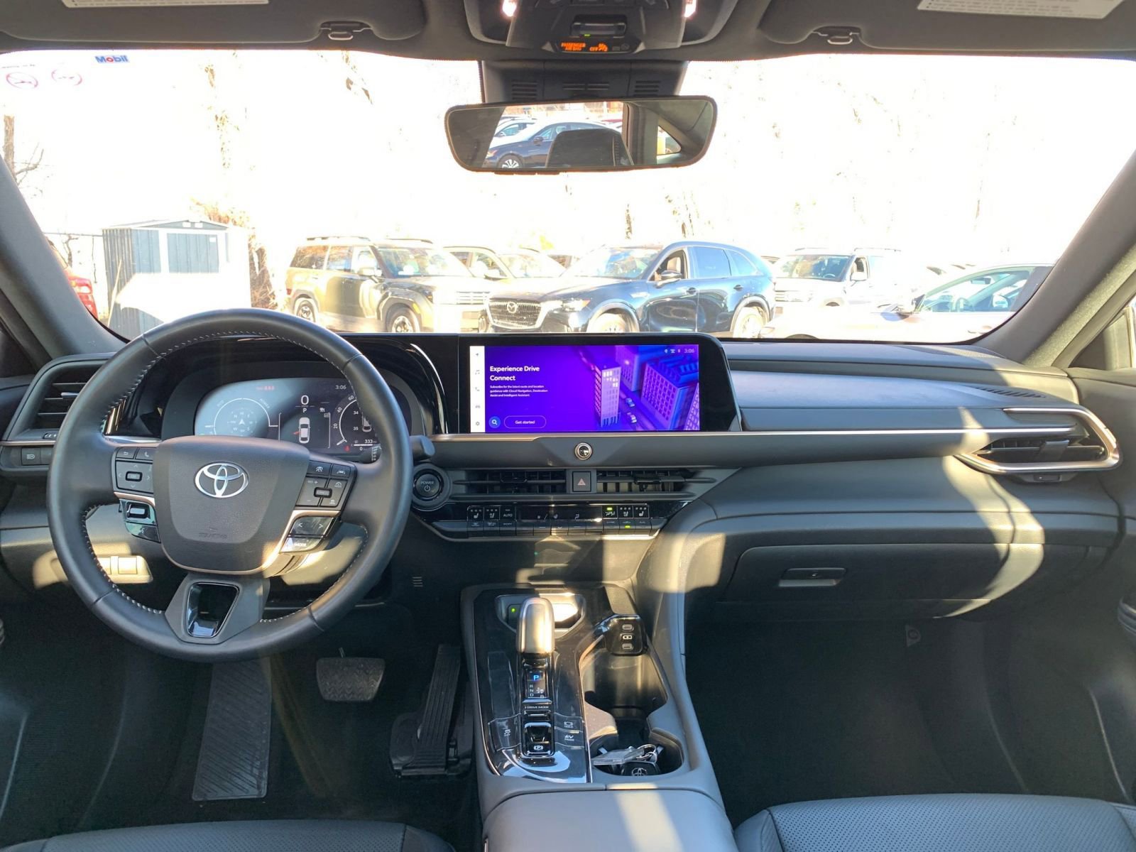 Used 2025 Toyota Crown XLE image 33