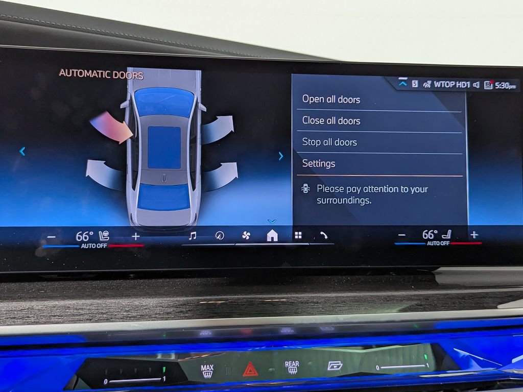 Used 2026 BMW i7 eDrive50 w/ Executive Package RWD image 29