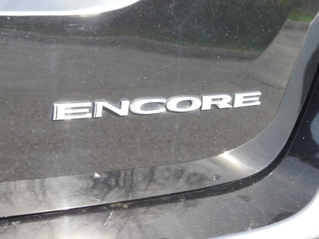 Used 2018 Buick Encore Preferred image 40