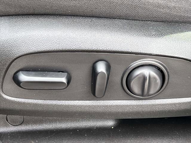 Used 2021 Chevrolet Traverse LT image 22