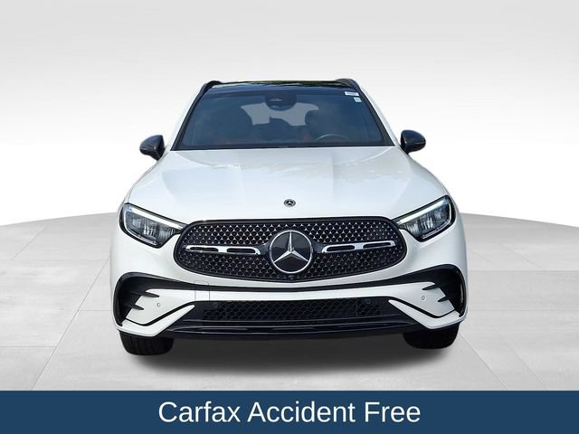 Used 2023 Mercedes-Benz GLC 300 4MATIC image 3