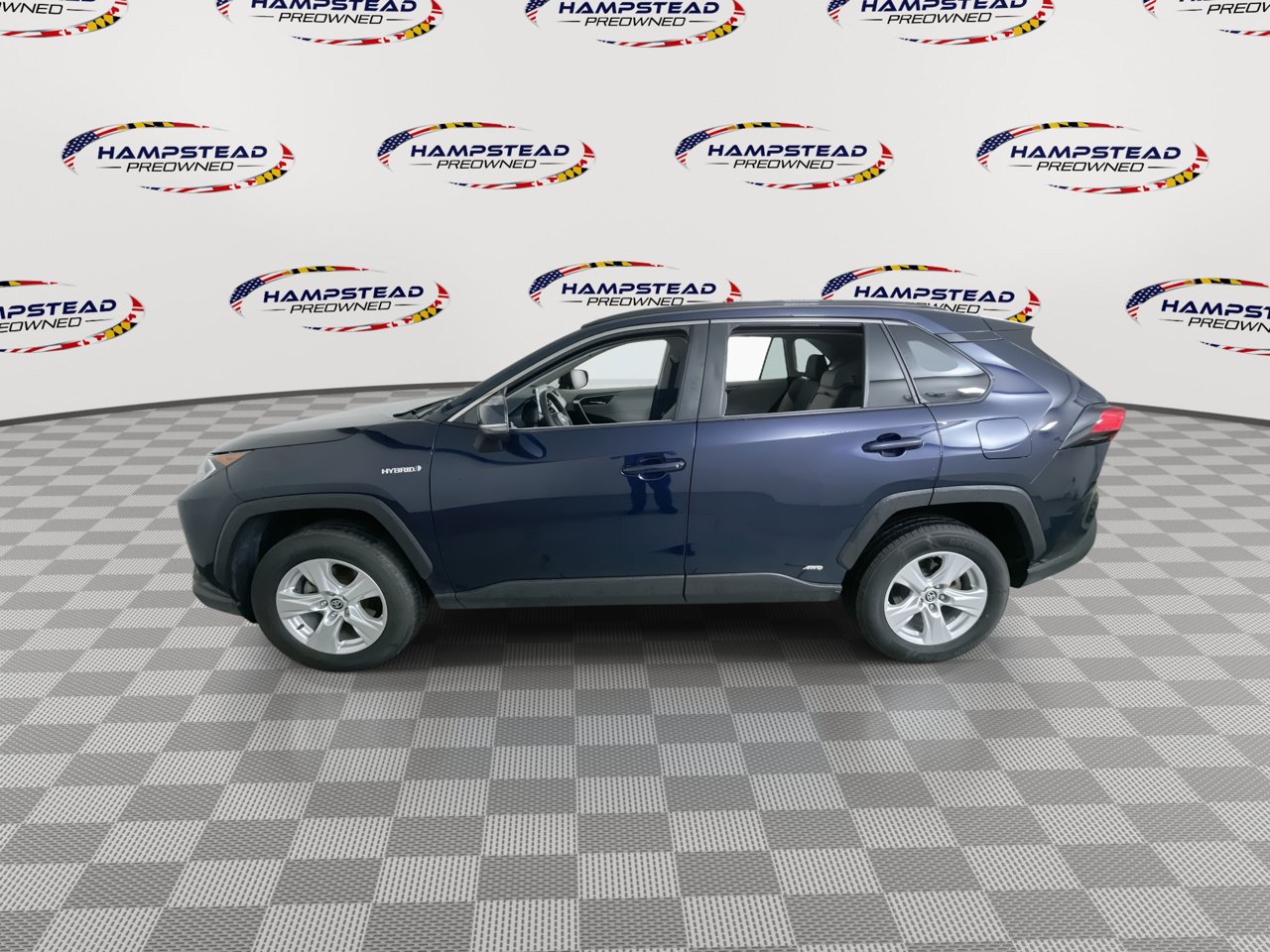 Used 2021 Toyota RAV4 XLE w/ Convenience Package AWD/4WD image 5