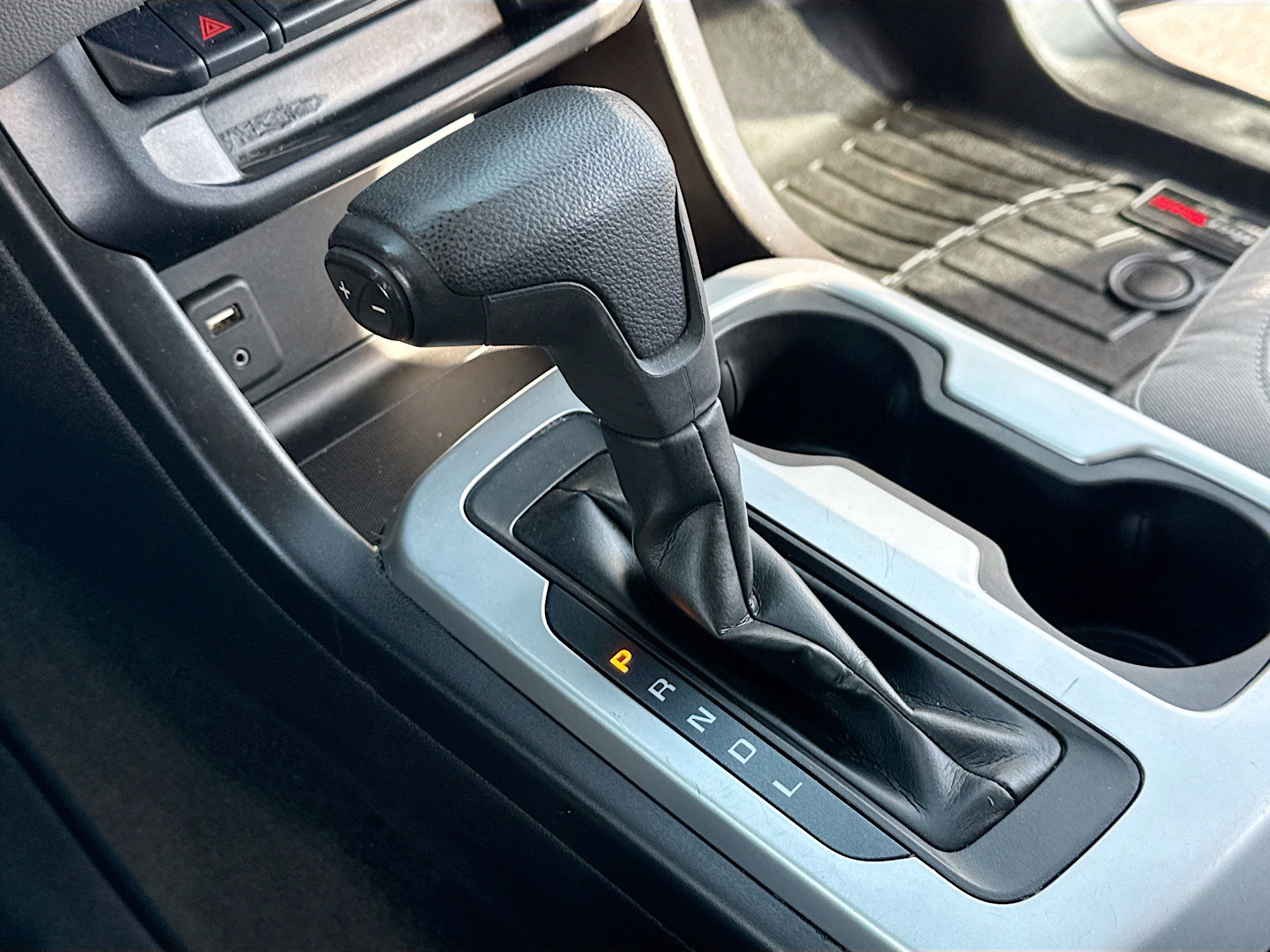 Used 2018 Chevrolet Colorado LT w/ LT Convenience Package image 12