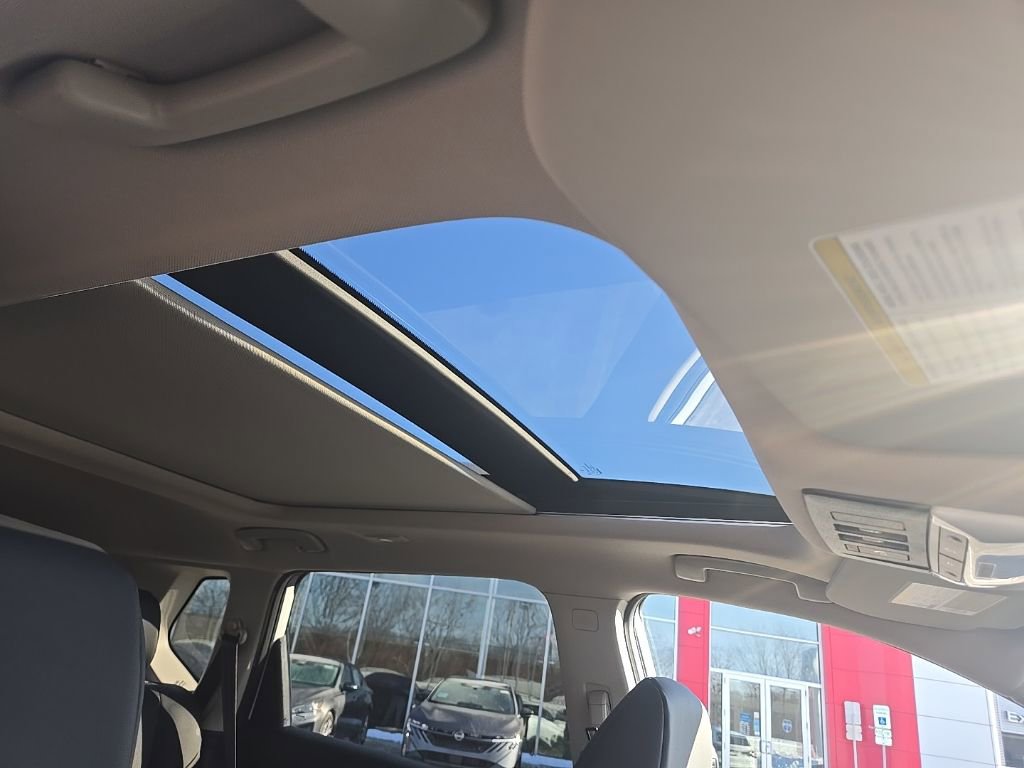 New 2026 Nissan Rogue SV image 28