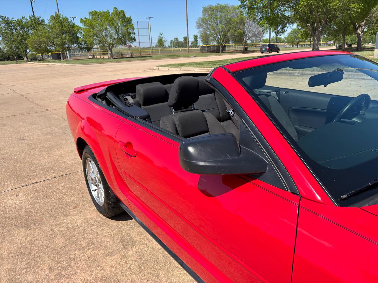 Used 2007 Ford Mustang Premium RWD image 34