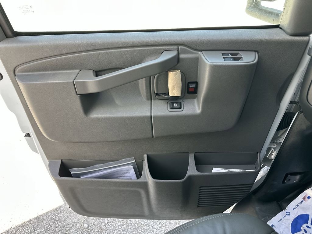 New 2025 Chevrolet Express 3500 w/ Power Convenience Package image 27
