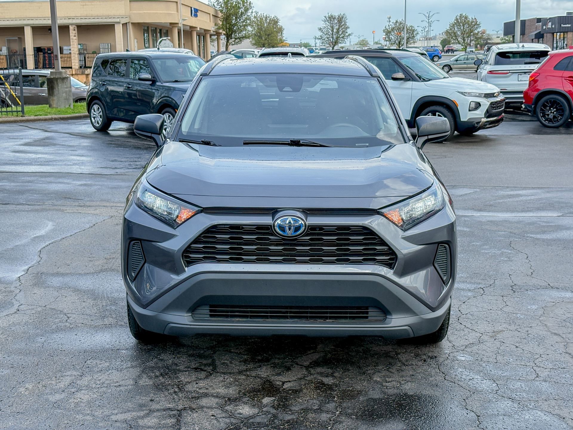 Used 2022 Toyota RAV4 LE AWD/4WD image 18
