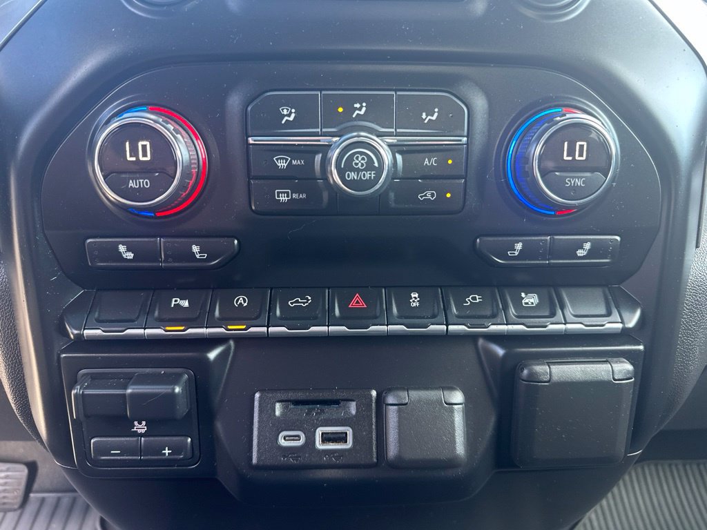 Used 2019 Chevrolet Silverado 1500 LT w/ All-Star Edition AWD/4WD image 23