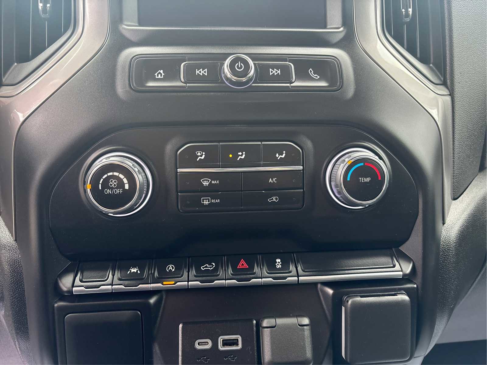 Certified 2022 Chevrolet Silverado 1500 Custom image 28