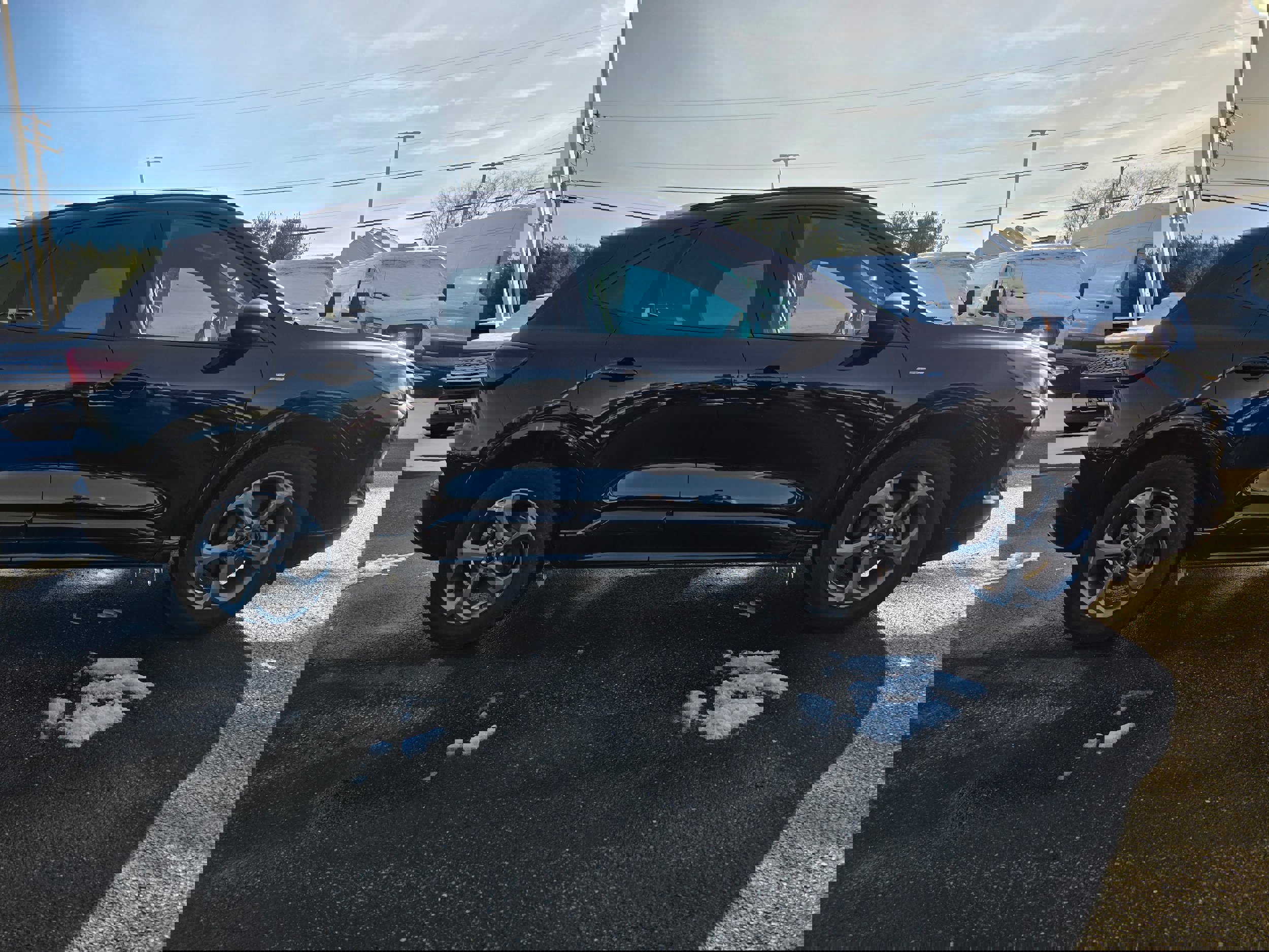 Certified 2023 Ford Escape ST-Line w/ Tech Pack #1 image 3