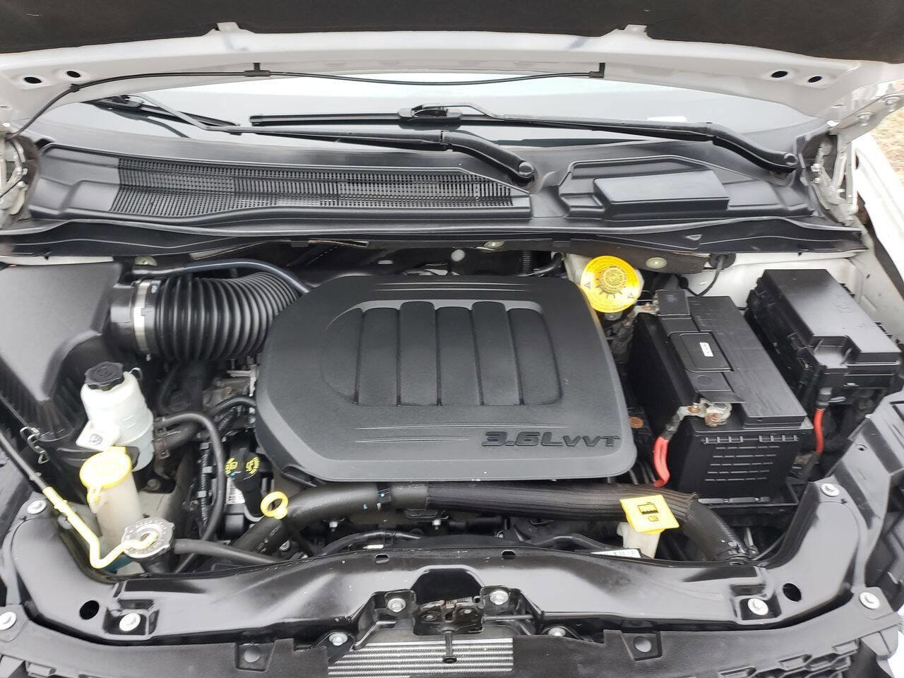 Used 2019 Dodge Grand Caravan SE image 23