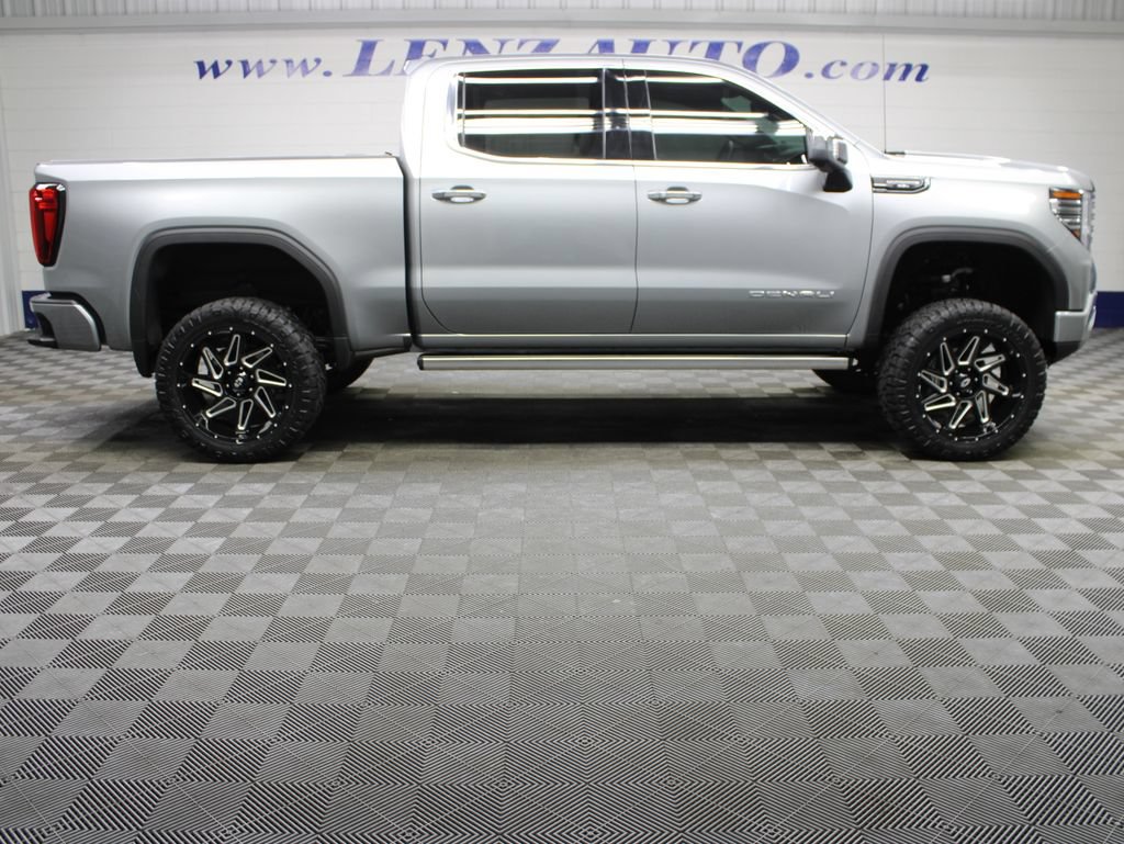 Used 2025 GMC Sierra 1500 Denali Ultimate AWD/4WD image 3