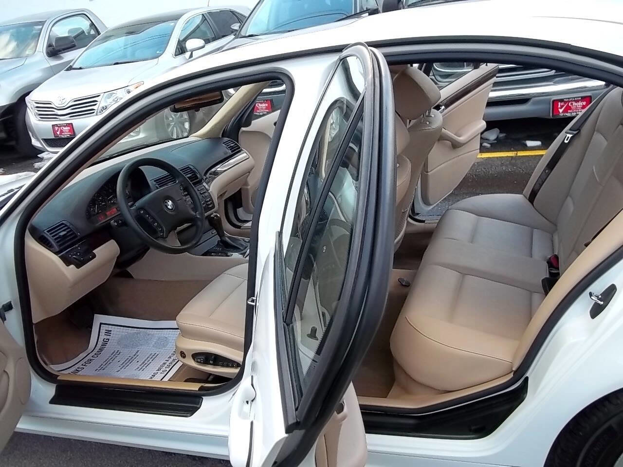 Used 2005 BMW 325xi Sedan image 3