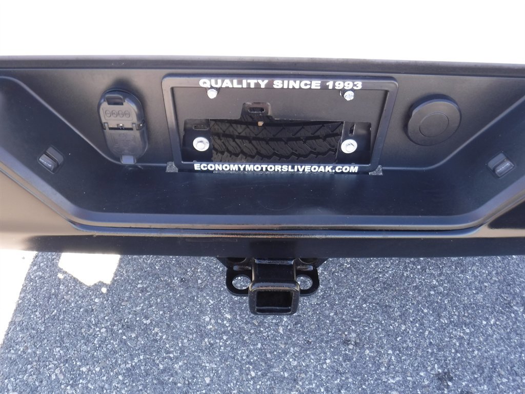 Used 2021 Chevrolet Silverado 1500 W/T w/ WT Value Package AWD/4WD image 8