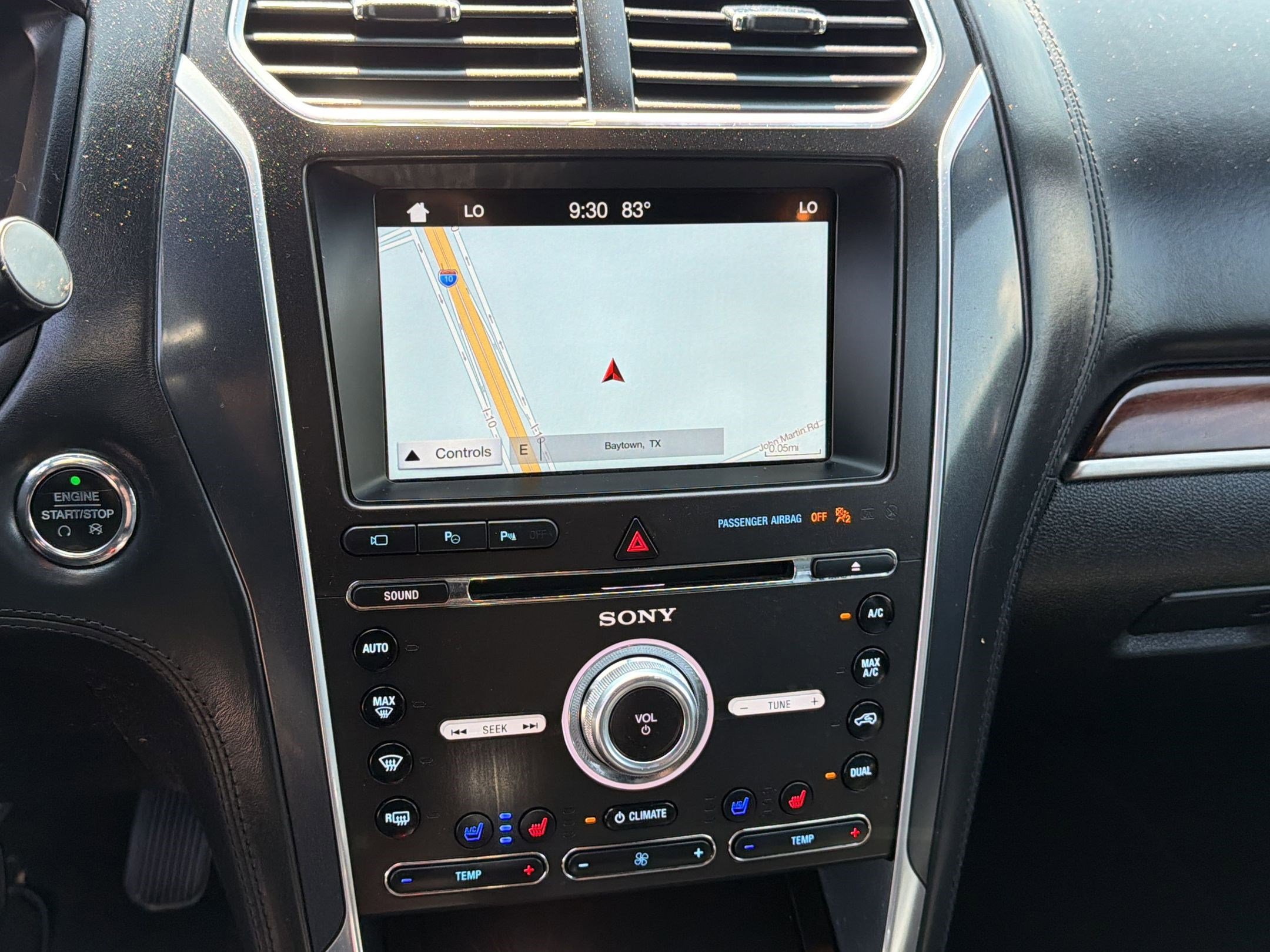 Used 2017 Ford Explorer Platinum AWD/4WD image 27