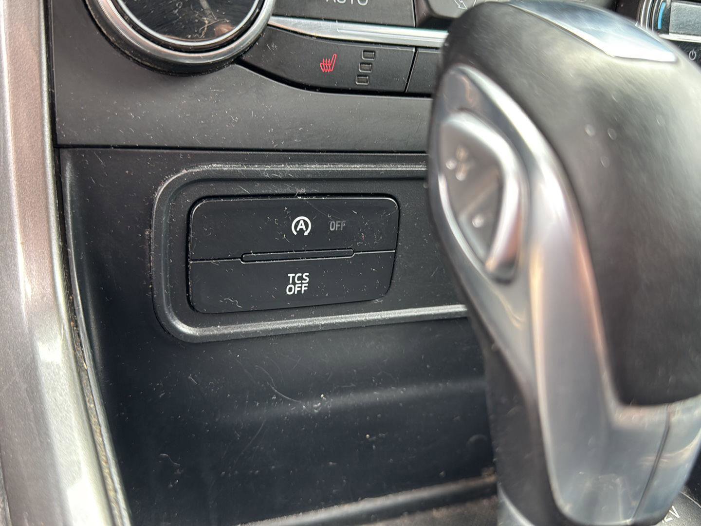 Used 2020 Ford EcoSport SE image 15