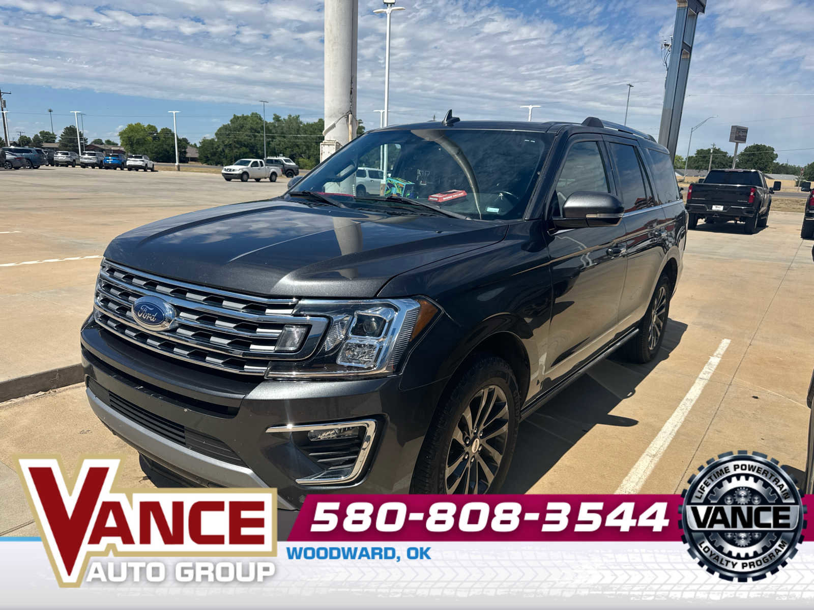 Used 2020 Ford Expedition Limited RWD image 1