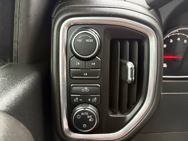 Used 2022 Chevrolet Silverado 2500 LT AWD/4WD image 19