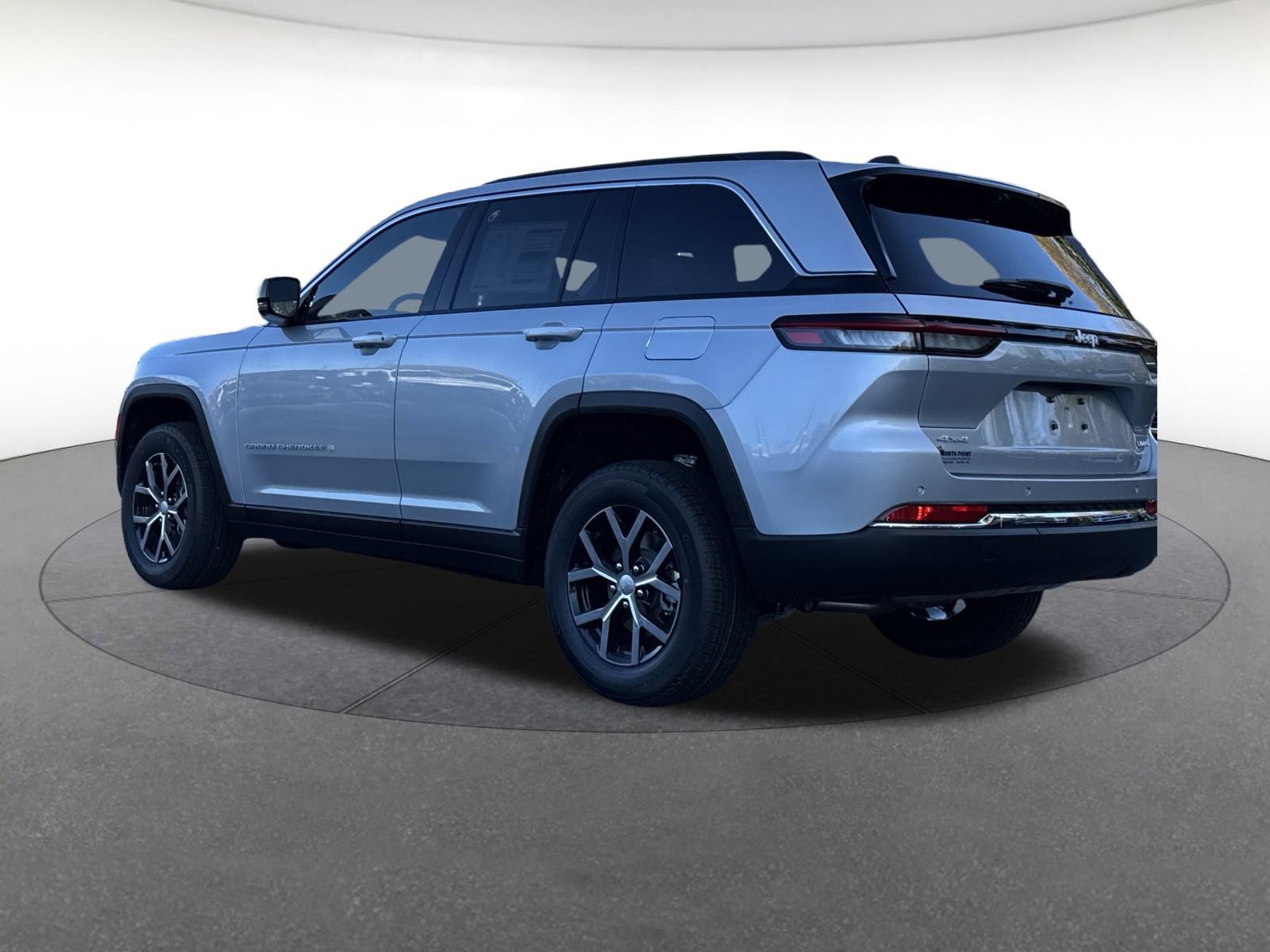 New 2025 Jeep Grand Cherokee Limited image 3