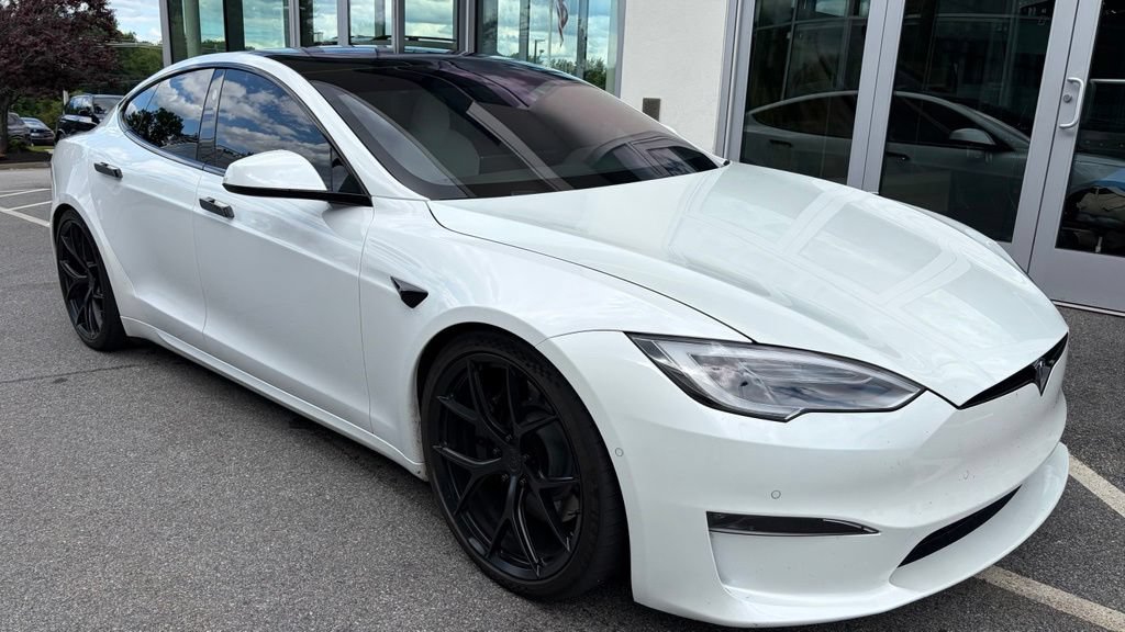 Used 2022 Tesla Model S Plaid AWD/4WD image 4