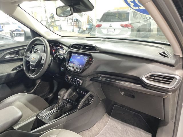 Used 2023 Chevrolet TrailBlazer LT w/ Convenience Package FWD image 27