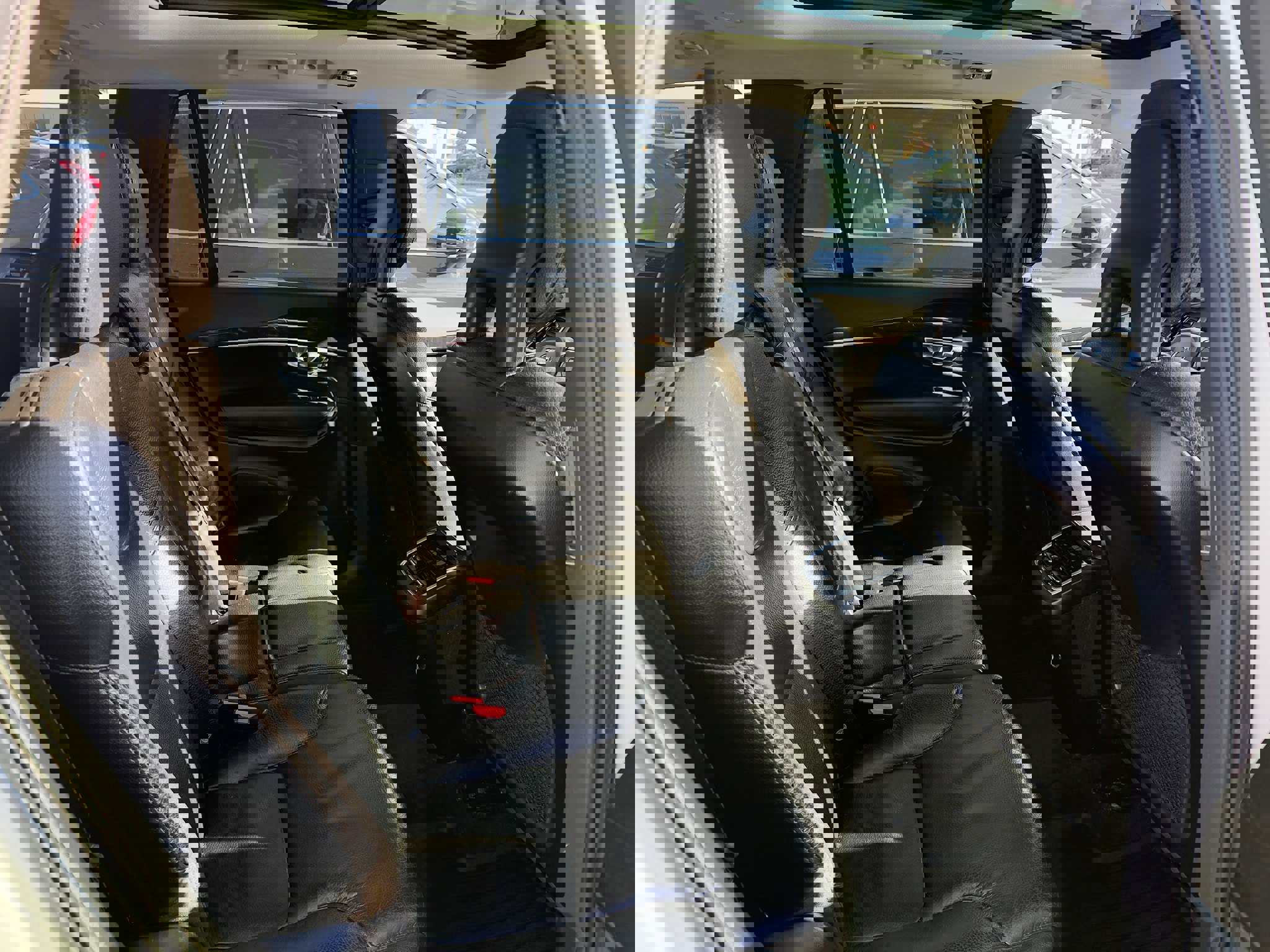 Used 2018 Volvo XC90 T6 Momentum w/ Convenience Package image 23