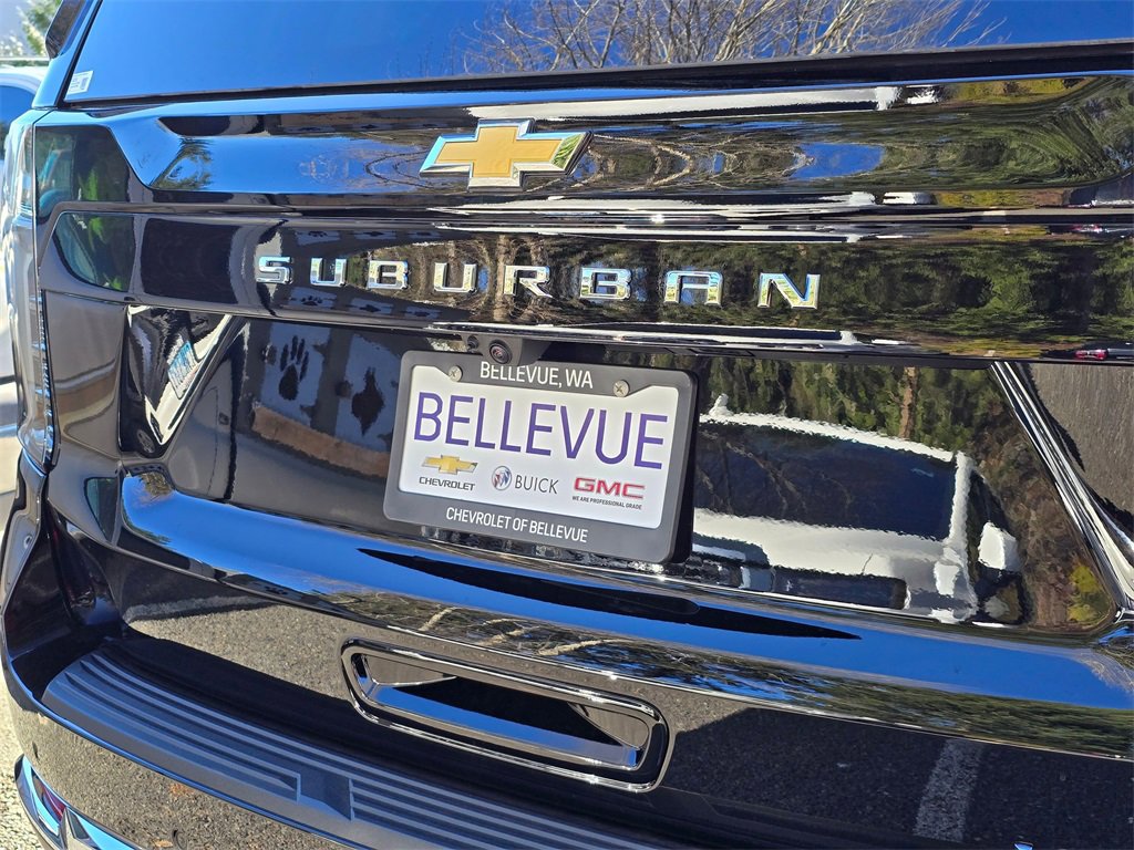 New 2026 Chevrolet Suburban LT w/ Comfort Package image 16