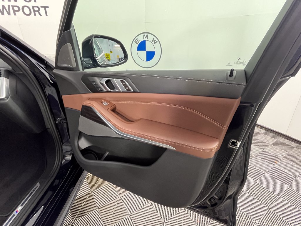 Used 2024 BMW X7 xDrive40i AWD/4WD image 24