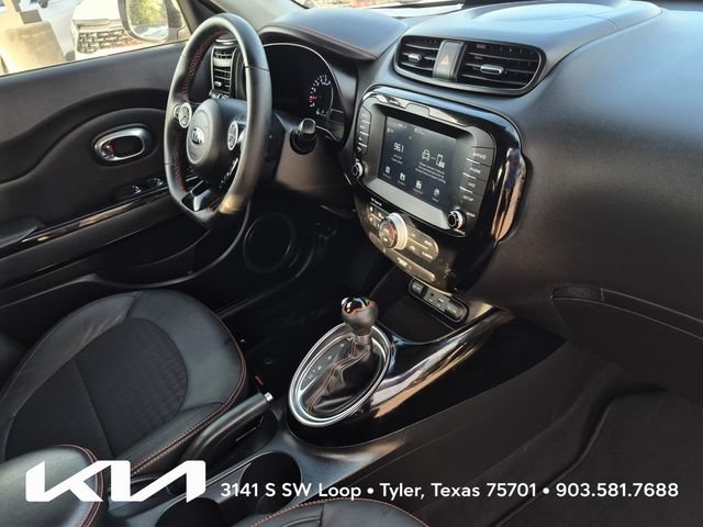 Used 2018 Kia Soul ! FWD image 11