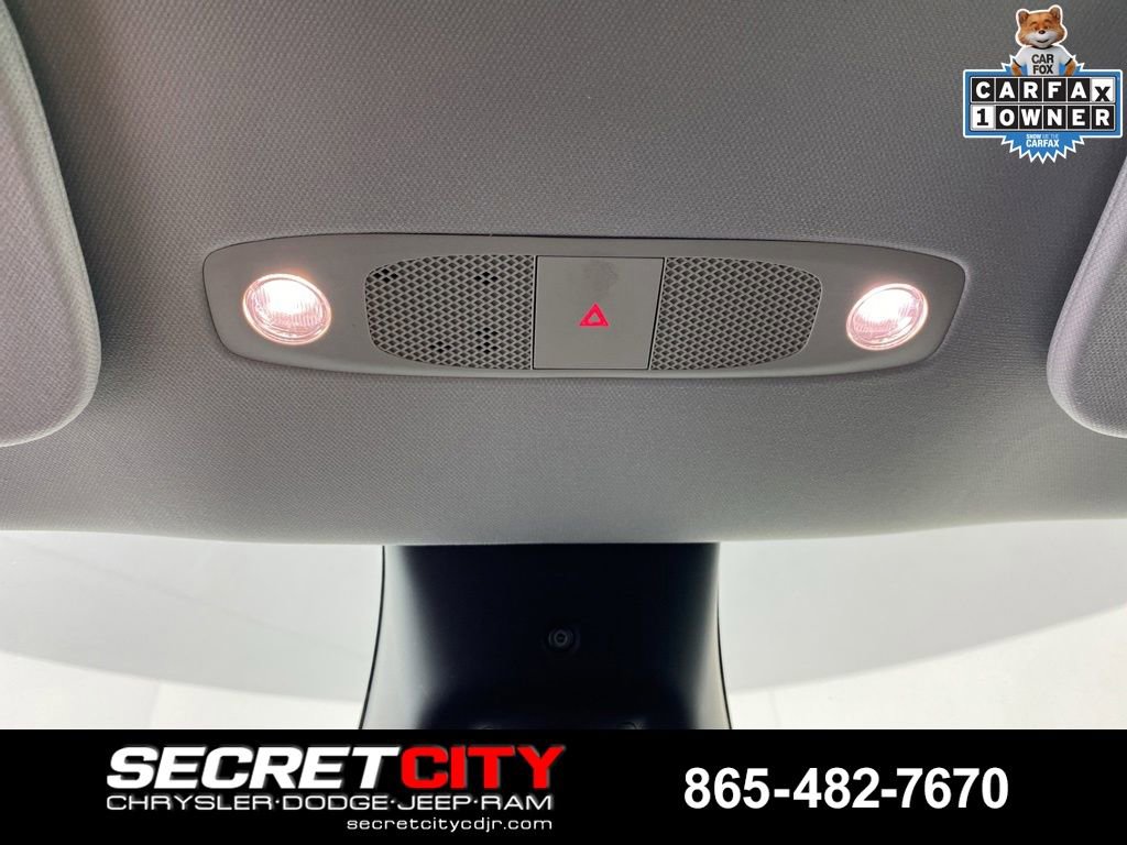Used 2024 Tesla Model Y Long Range AWD/4WD image 23
