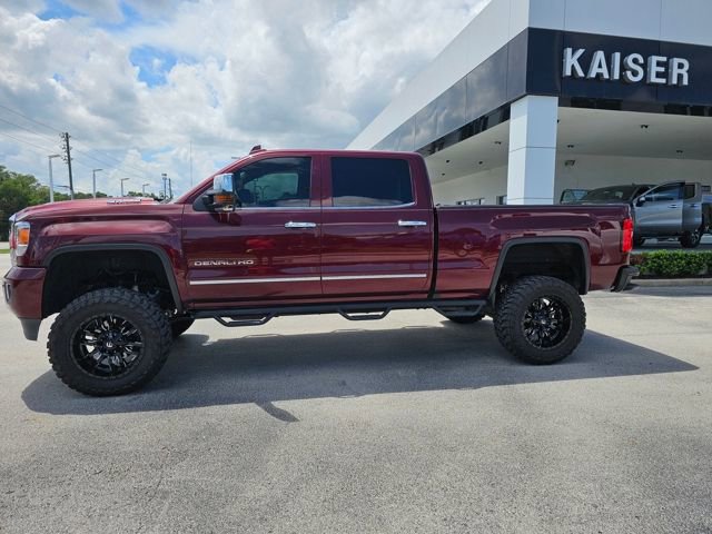 Used 2017 GMC Sierra 2500 Denali w/ Duramax Plus Package image 2