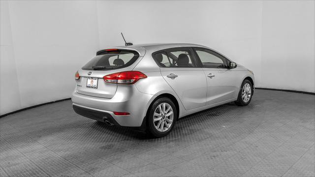 Used 2017 Kia Forte LX w/ LX Popular Plus Package FWD image 6