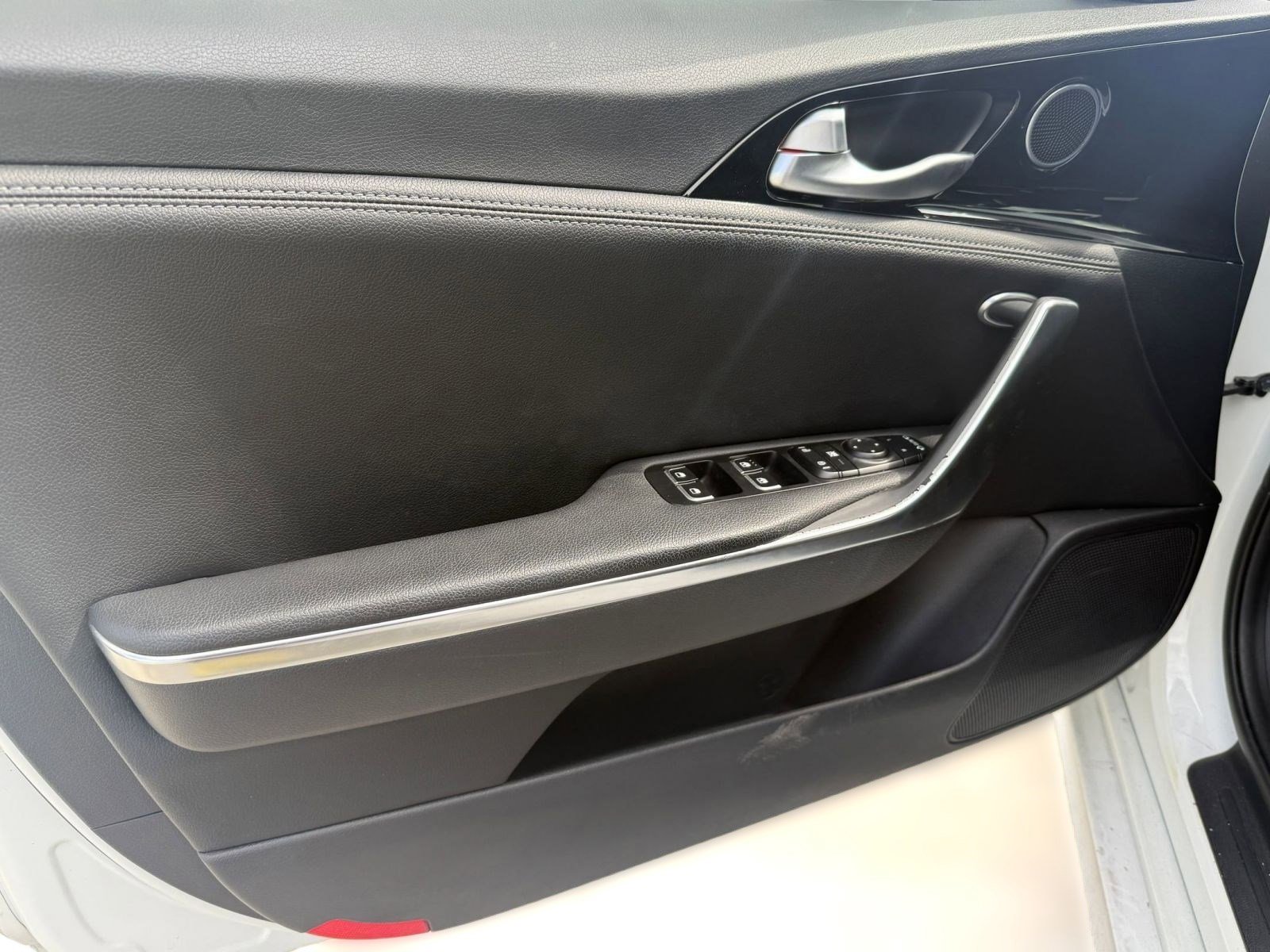 Used 2022 Kia Stinger GT-Line image 12