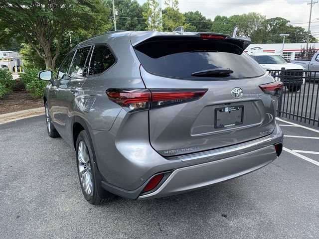 Certified 2026 Toyota Highlander Platinum AWD/4WD image 6