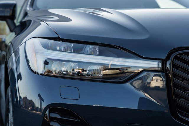 New 2026 Volvo XC60 B5 Core w/ Climate Package image 14