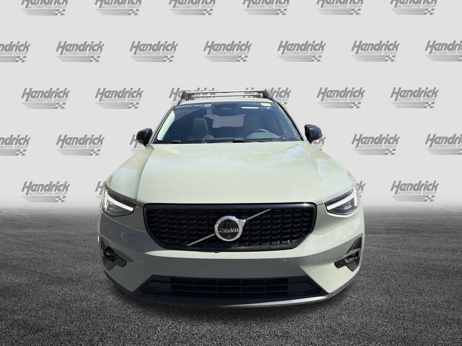 Certified 2025 Volvo XC40 B5 Ultra w/ Protection Package Premier image 3