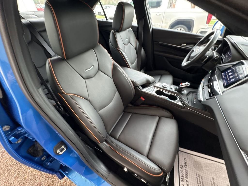 Certified 2025 Cadillac CT4 V image 27