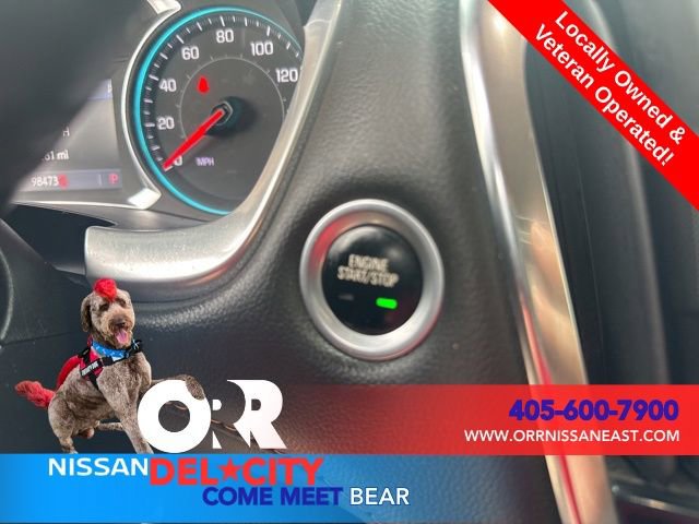 Used 2021 Chevrolet Traverse LT FWD image 30