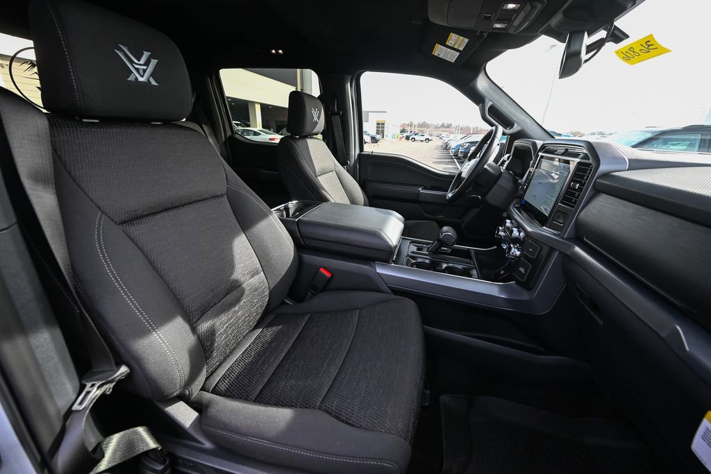 New 2025 Ford F150 XLT w/ Equipment Group 302A MID image 24