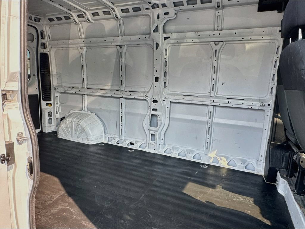 Used 2023 RAM ProMaster 2500 FWD image 10