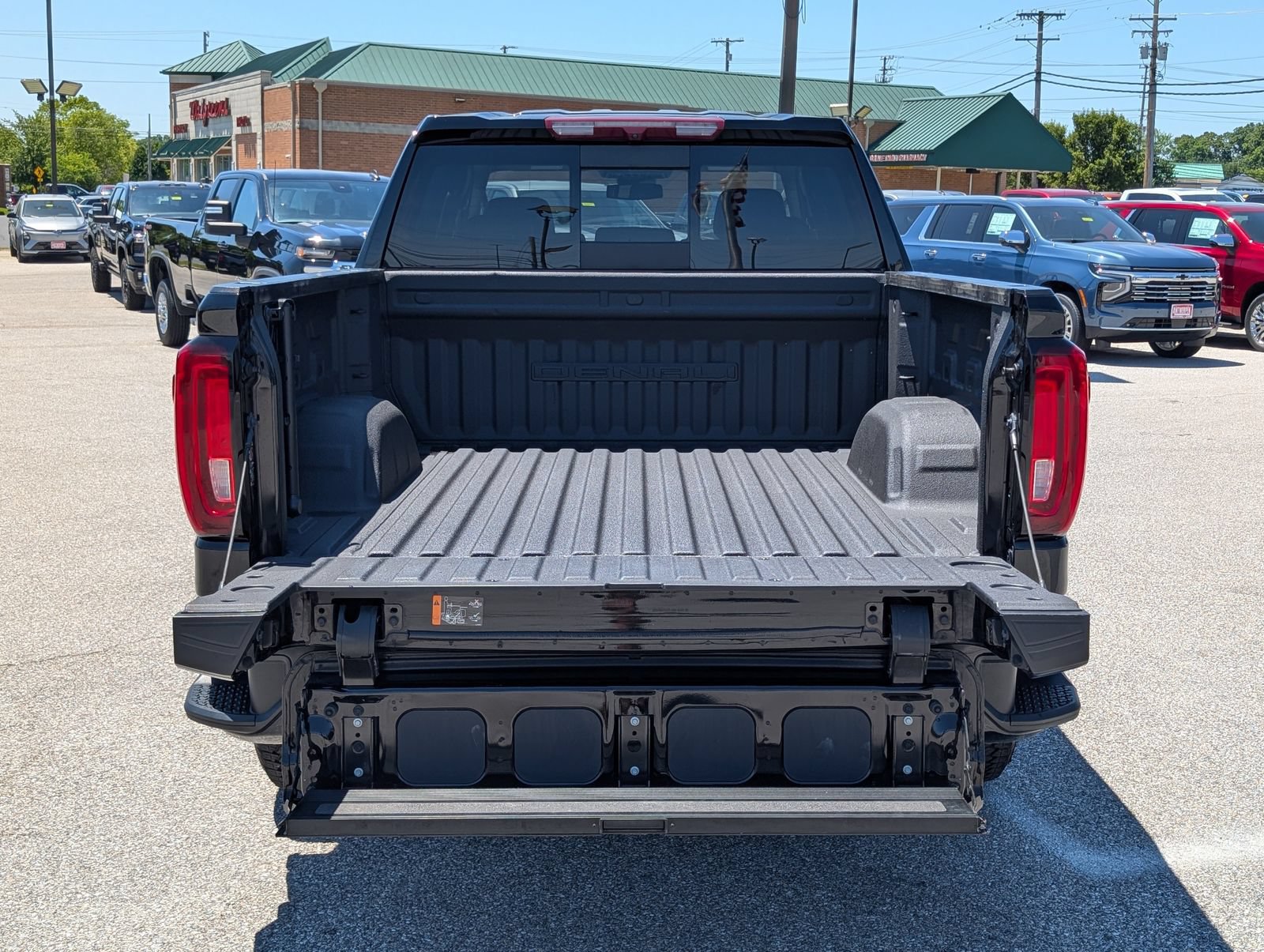 Used 2023 GMC Sierra 1500 Denali AWD/4WD image 14