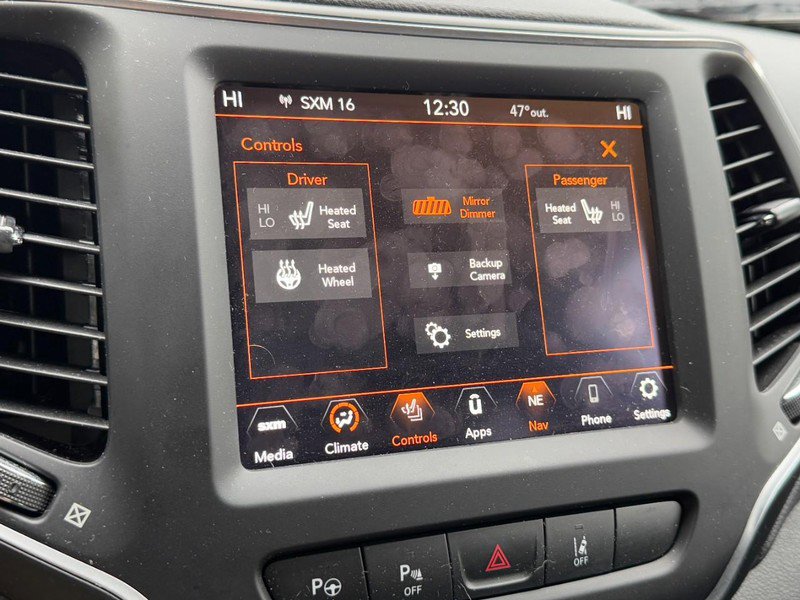 Used 2023 Jeep Cherokee Altitude Lux image 20