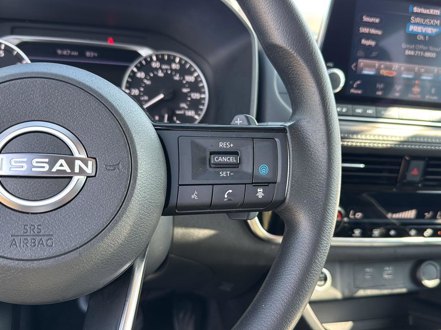 Used 2022 Nissan Rogue SV image 19