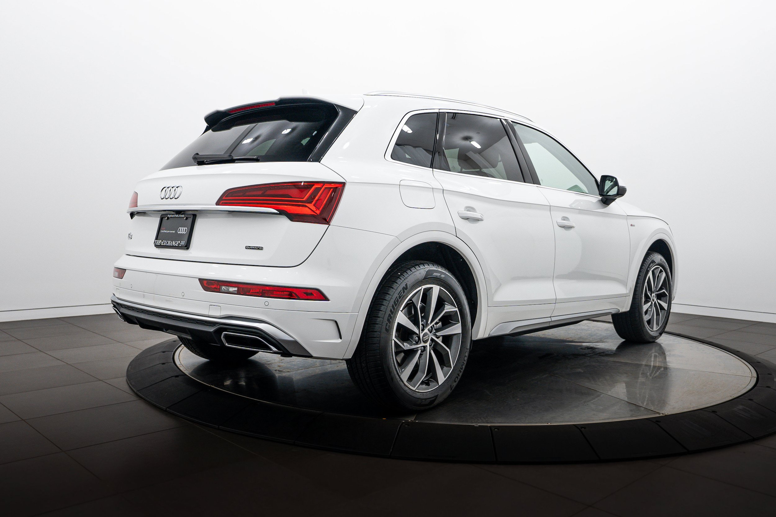 Certified 2023 Audi Q5 2.0T Premium Plus w/ Premium Plus Package AWD/4WD image 4