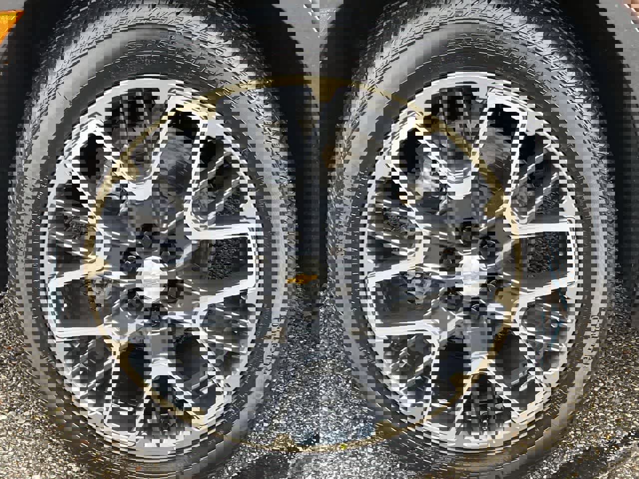 Used 2023 Chevrolet Blazer Premier image 39