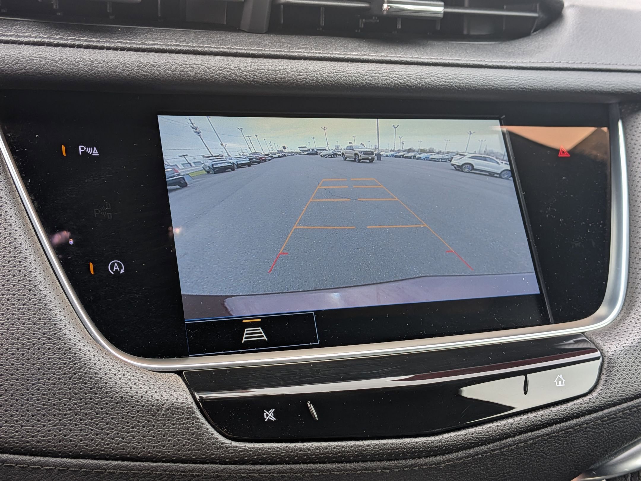 Certified 2022 Cadillac XT5 Sportv w/ LPO, ONYX Package AWD/4WD image 15